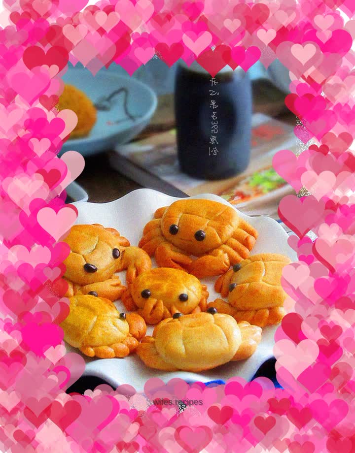 Crab Fun Cantonese Mooncake