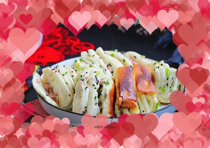 Crispy scallion rolls