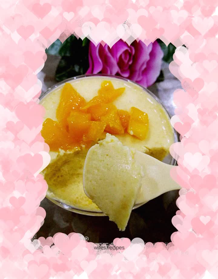 Mango mousse cup