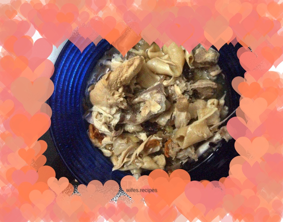 Fish maw braised chicken—beautifying soup