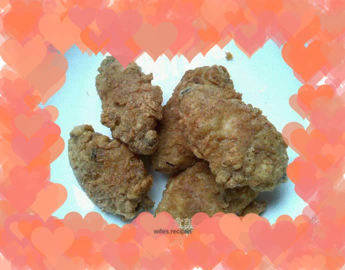 Crispy fried chicken wings