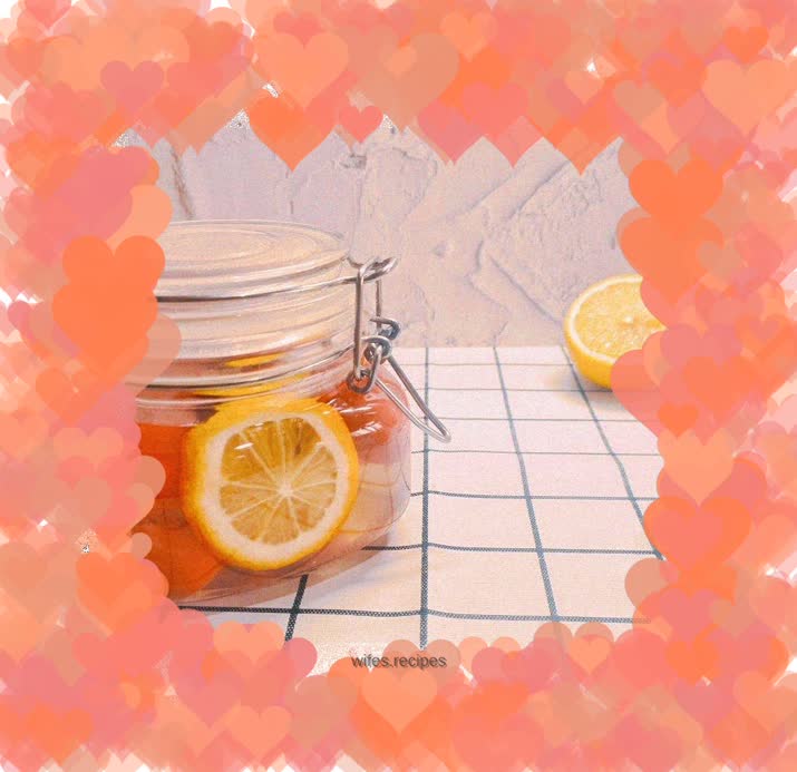 Plum tomatoes are sour and sweet, the taste of summer