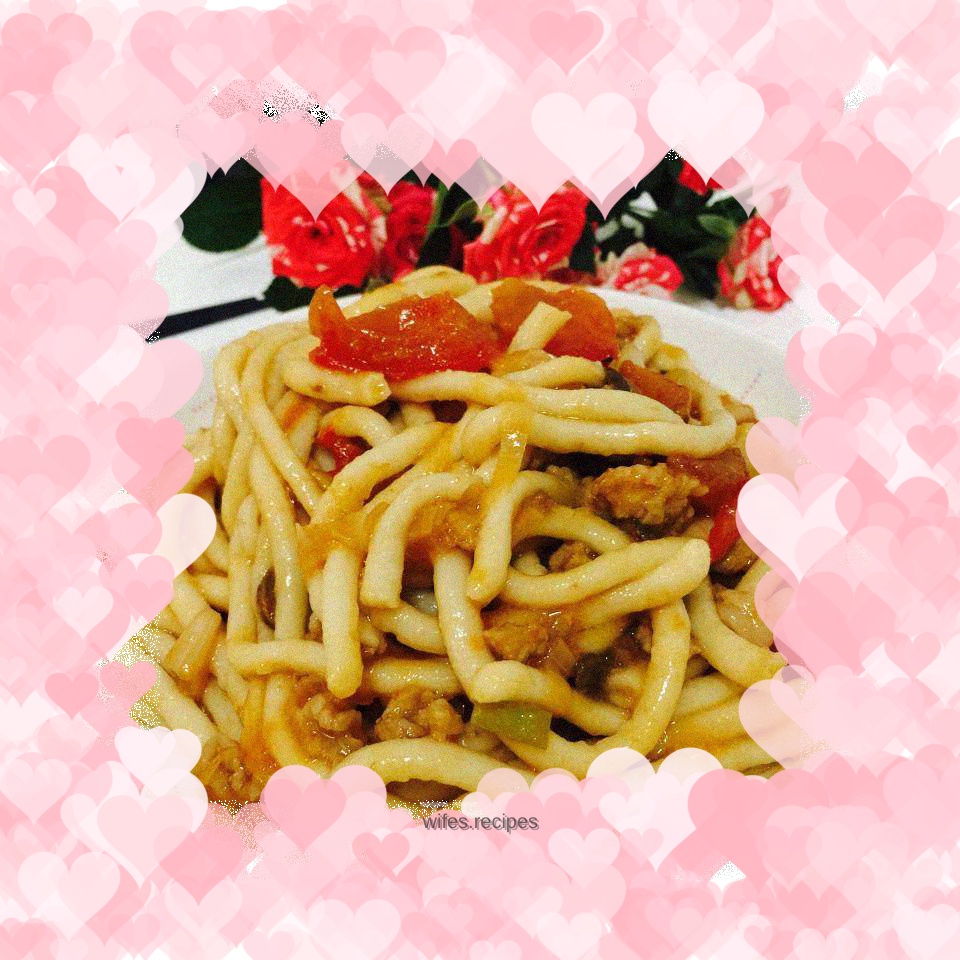 Tomato minced meat noodles