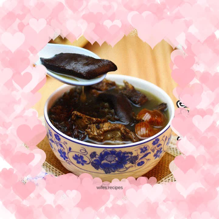 Guangdong Laohuo Soup-Chicken Bone Grass Dragon Bone Soup