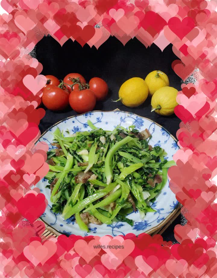 Stir-fried mustard greens with bacon