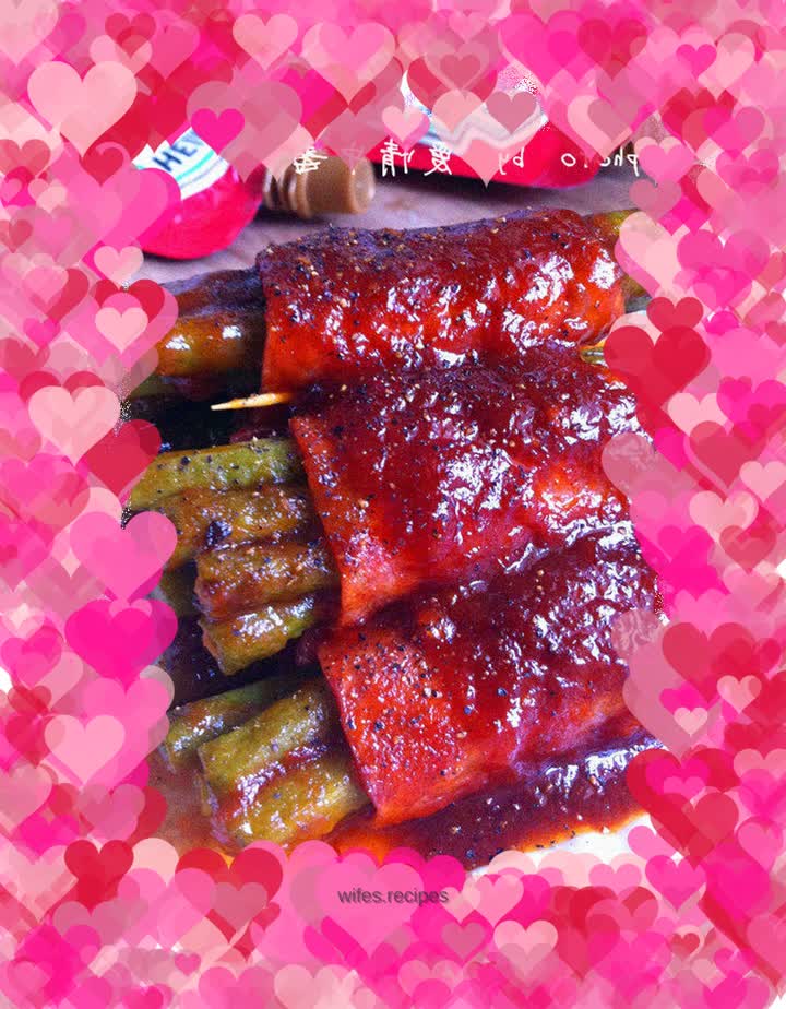 【Bacon roll with tomato sauce】