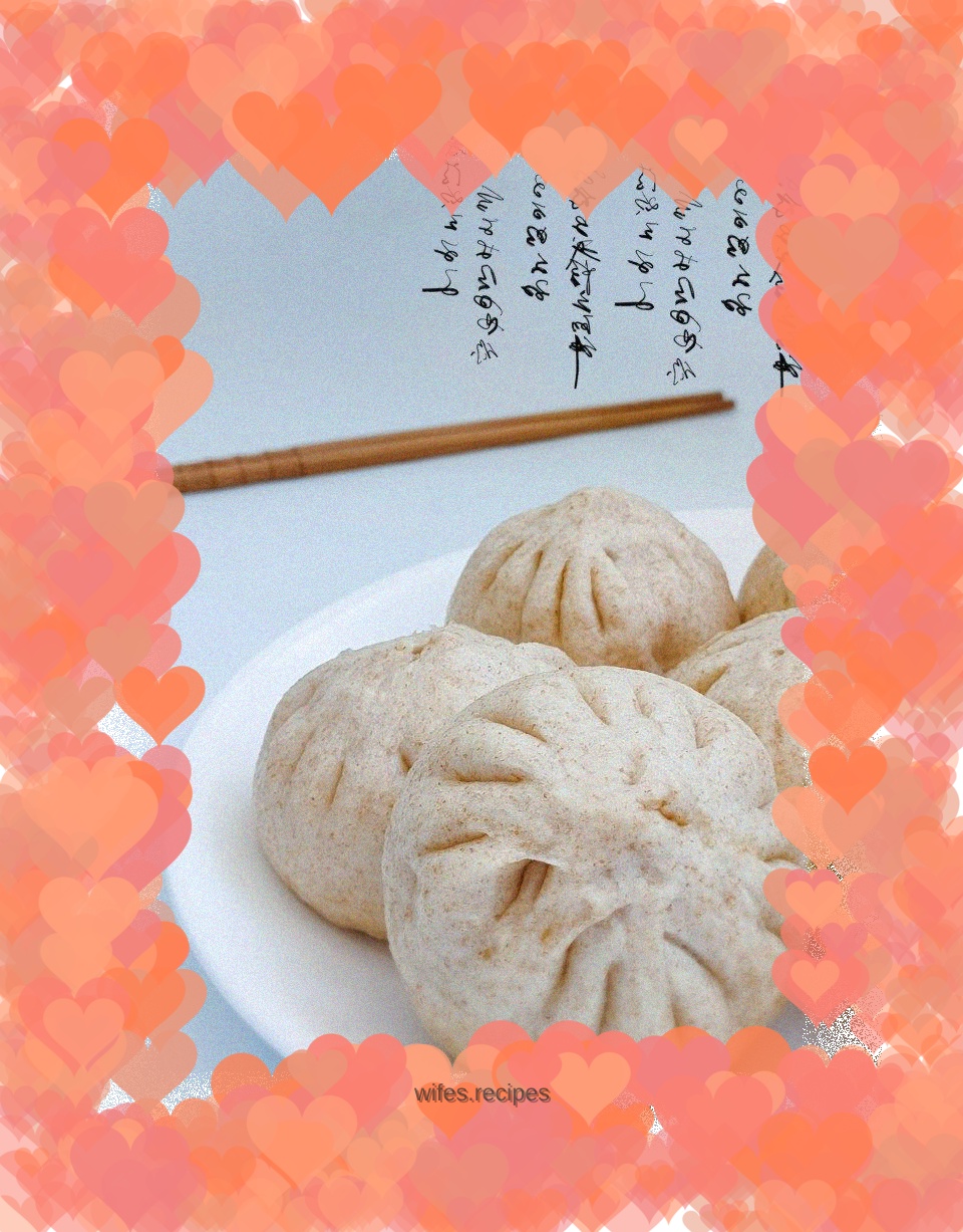 Whole wheat meat and cabbage buns