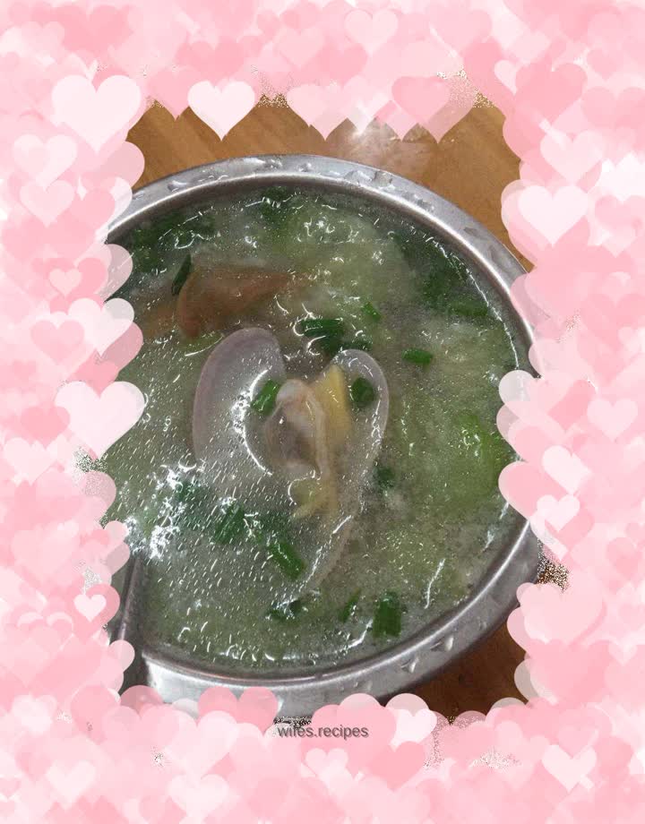 Luffa and flower nail soup