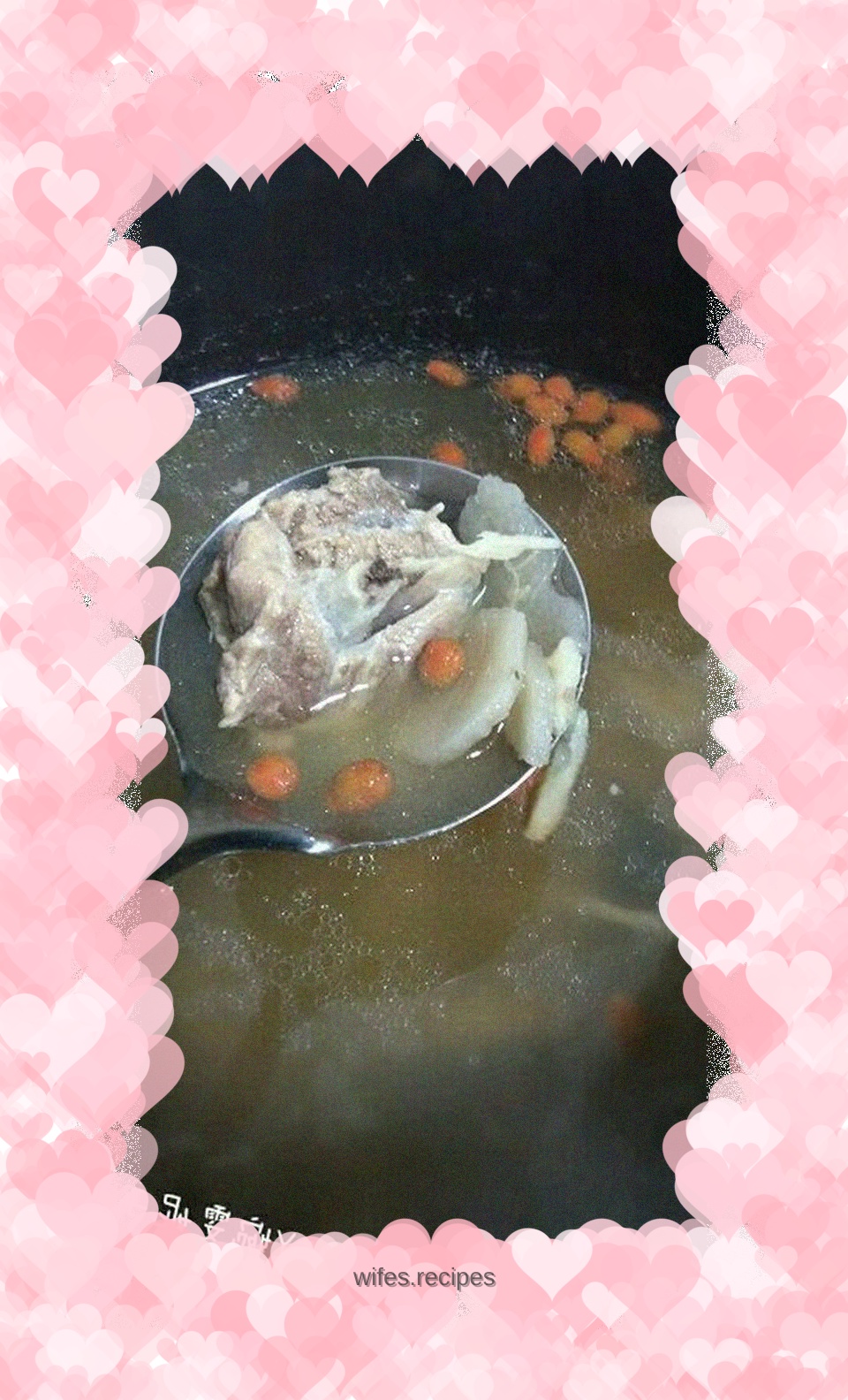 Stewed pork bone soup with ginseng and yam