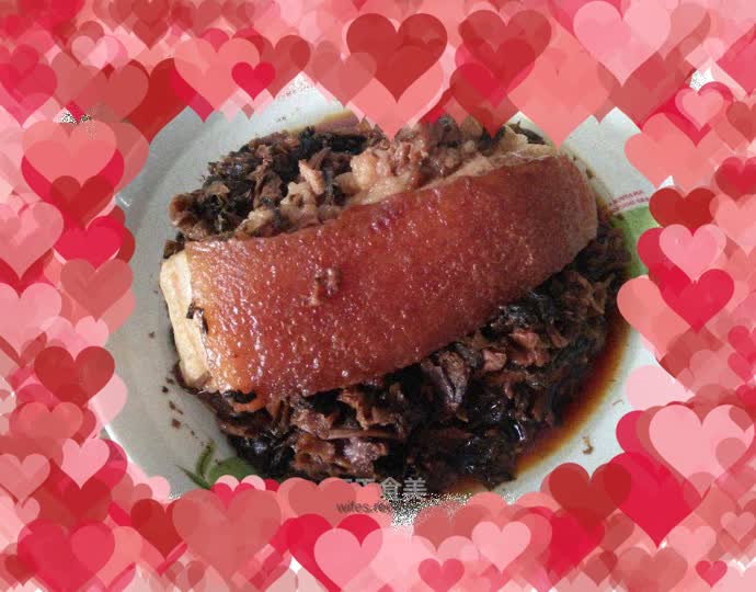 Braised pork with pickled vegetables