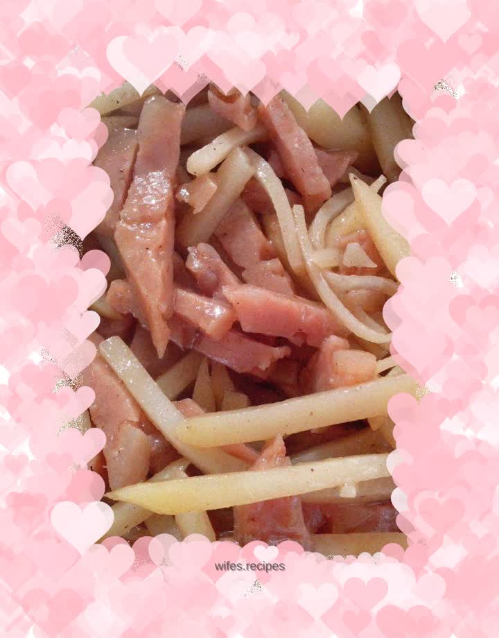 Stir-fried shredded ham with shredded potatoes