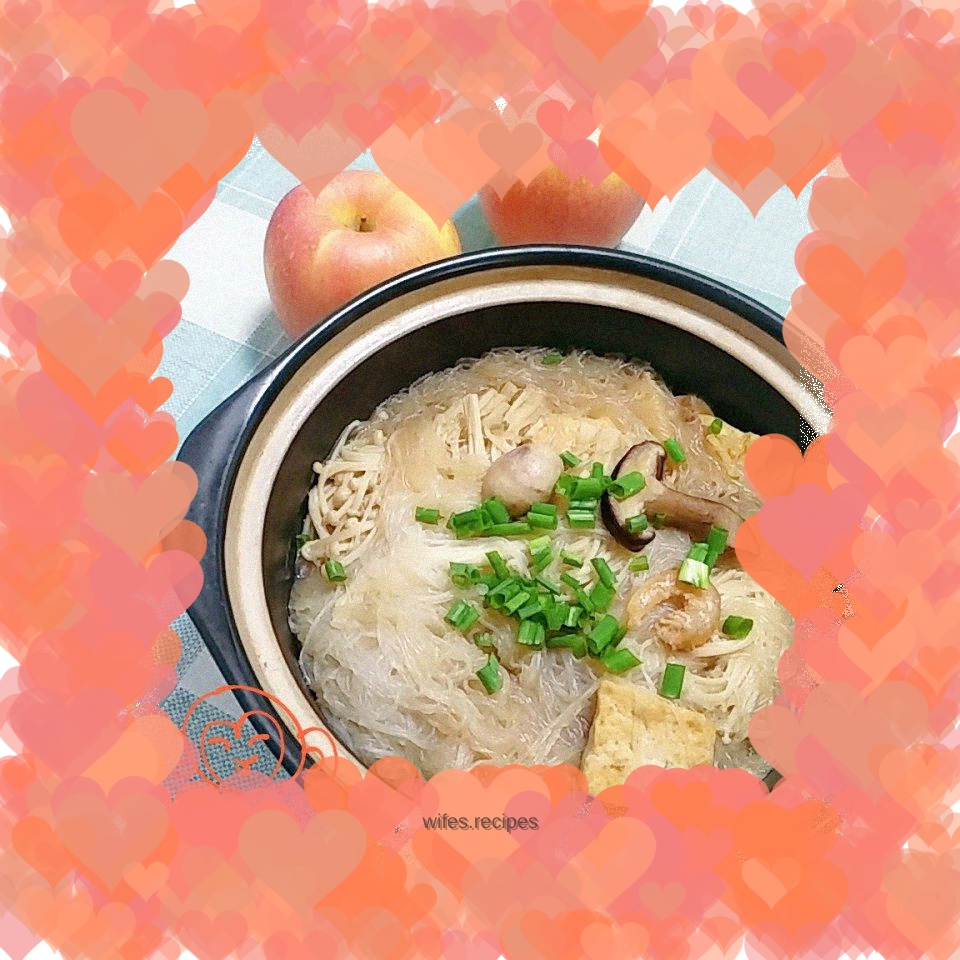 Dried shrimp and mushrooms in tofu stew