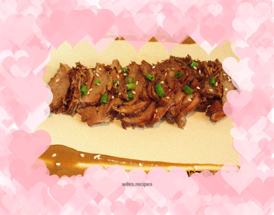 Beef with sesame and five-spice sauce