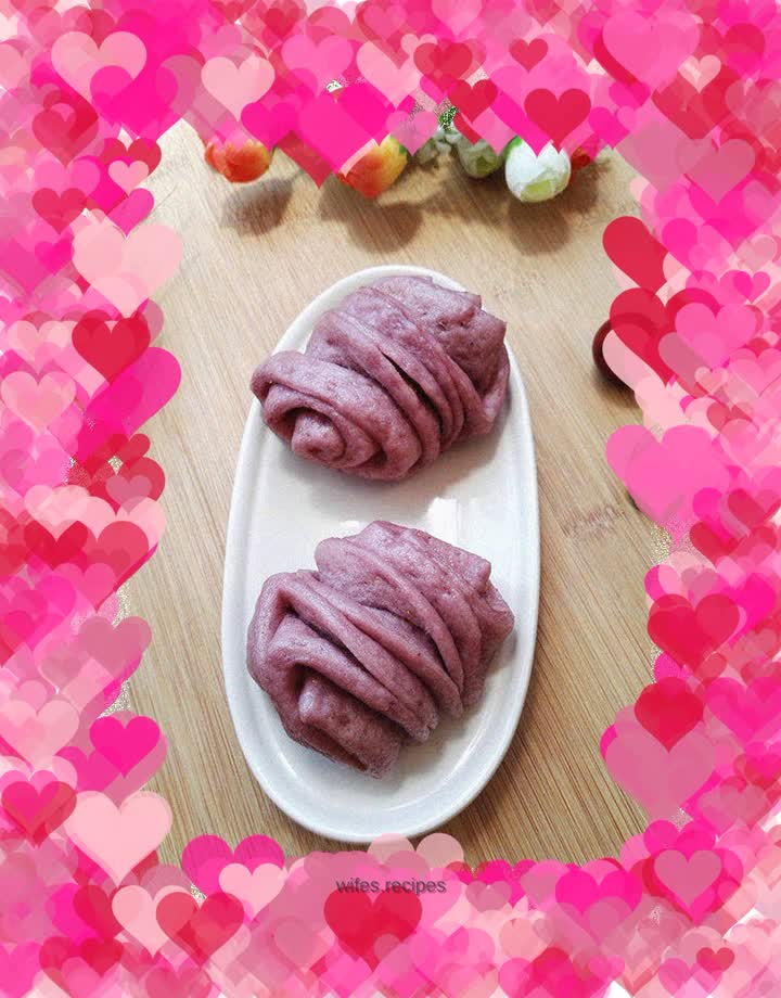 Purple sweet potato rolls