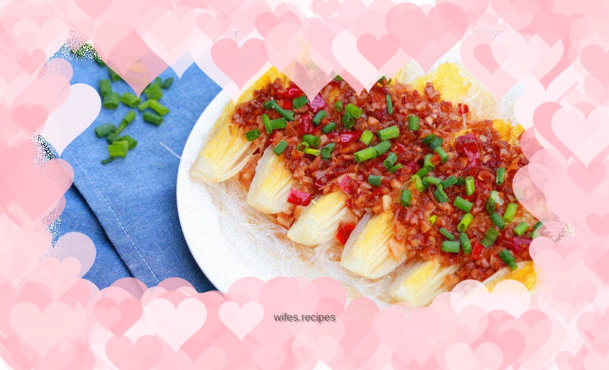 Steamed Baby Cabbage with Garlic Vermicelli