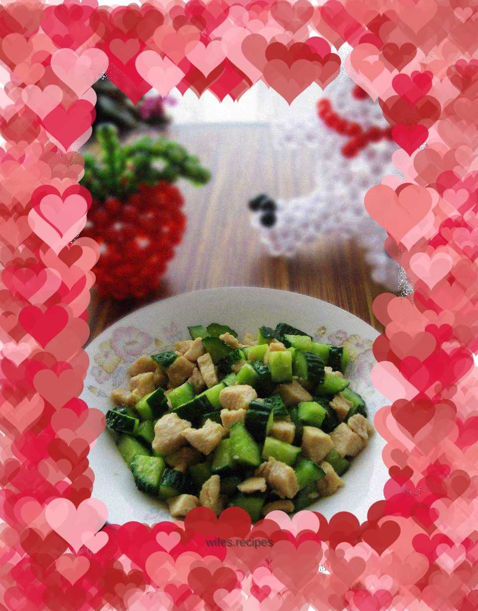 Stir-fried diced chicken with cucumber