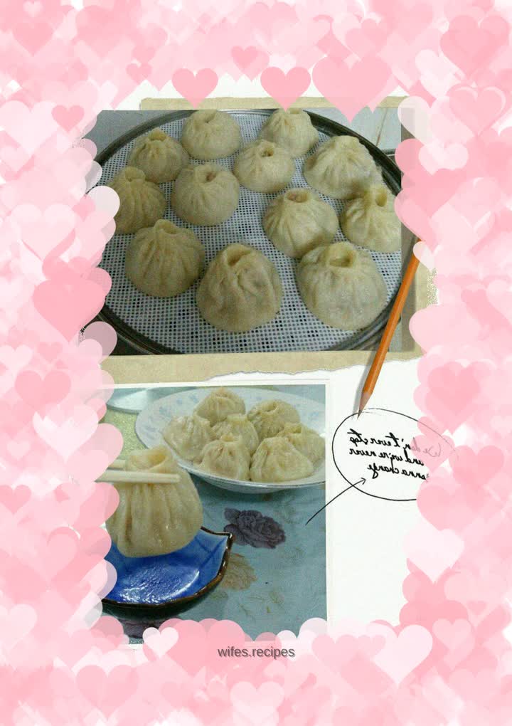 Xiaolong soup dumplings