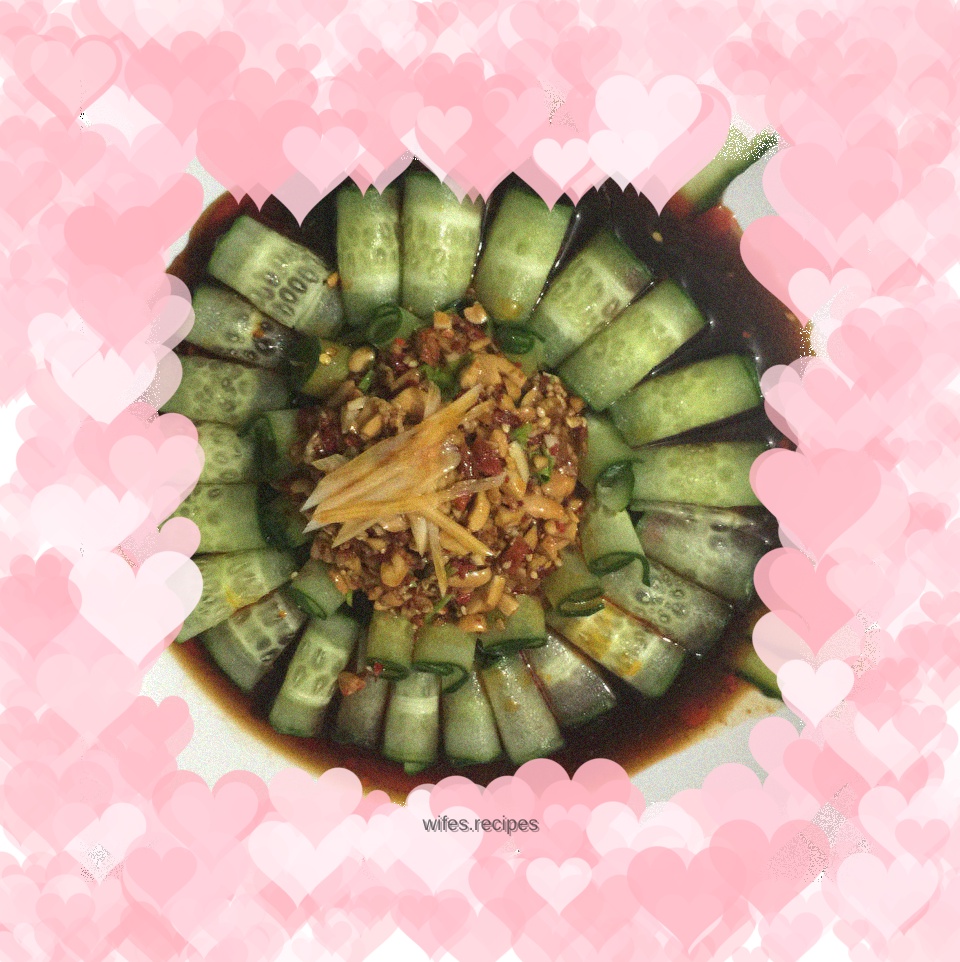 Green Rolls with Sauce