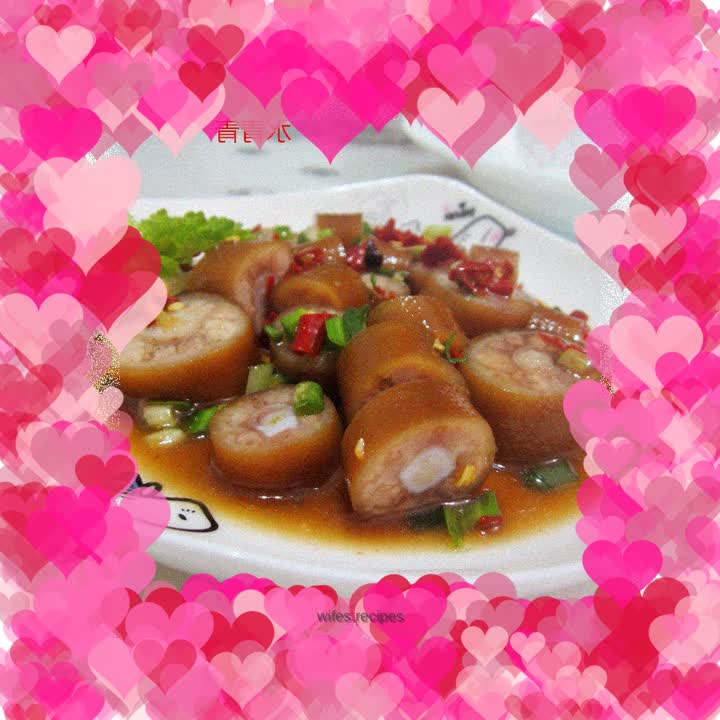 Braised pig tail with sesame oil