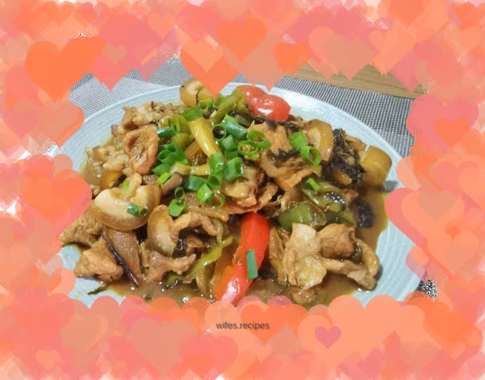 Stir-fried pork belly with sauerkraut