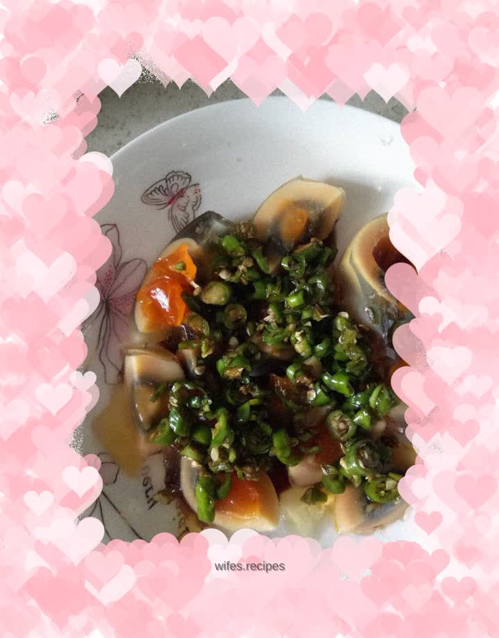 Green pepper preserved egg