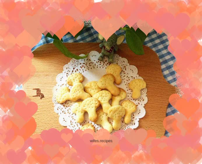 Mushroom soda crackers