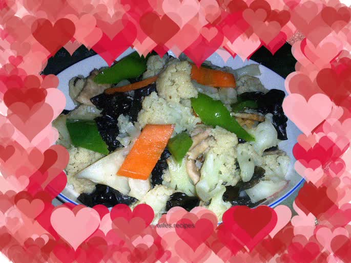 Cauliflower and fungus meat slices