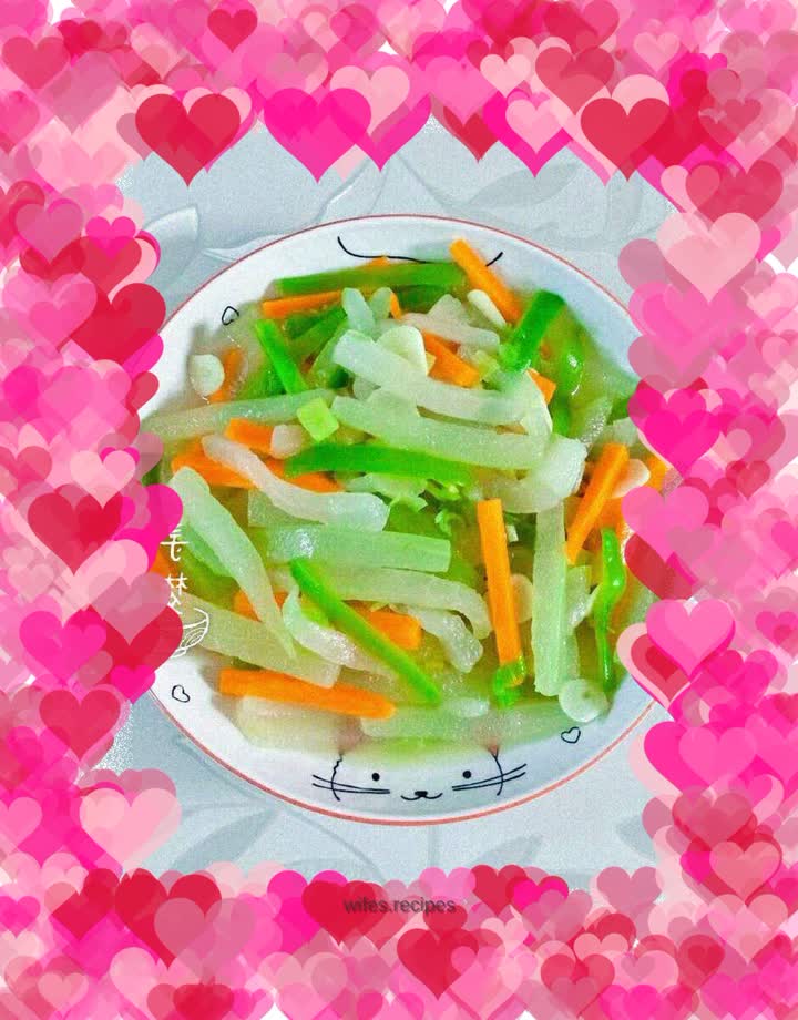 Stir-fried Winter Melon with Green Peppers and Carrots
