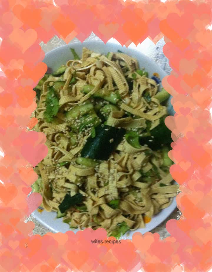 Cold cucumber and tofu skin