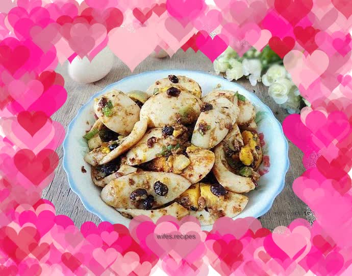 Stir-fried boiled eggs with black bean and chopped green onion