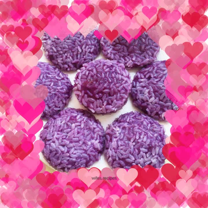 Date paste and purple potato rice cakes