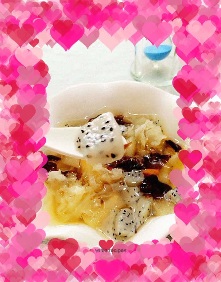 Dragon Fruit, Tremella and Snow Pear