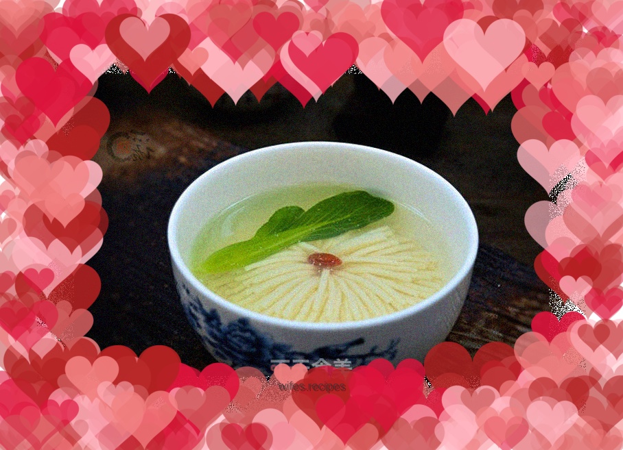 Chrysanthemum tofu soup