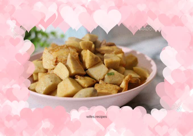 Pork belly braised with taro