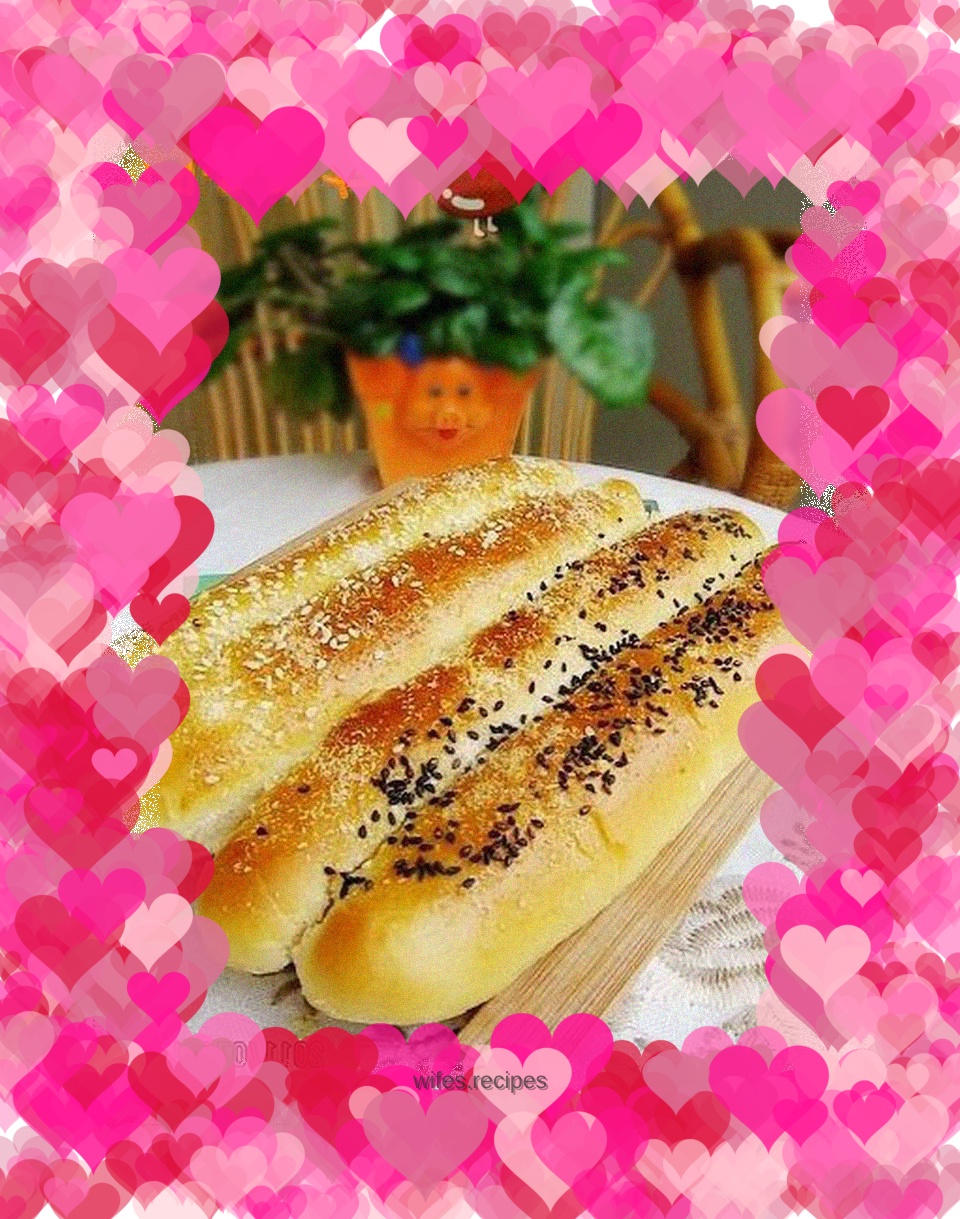 Black and white sesame buns