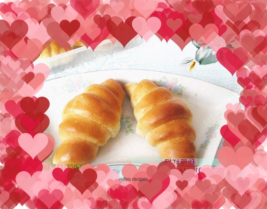 Chinese and Western croissants