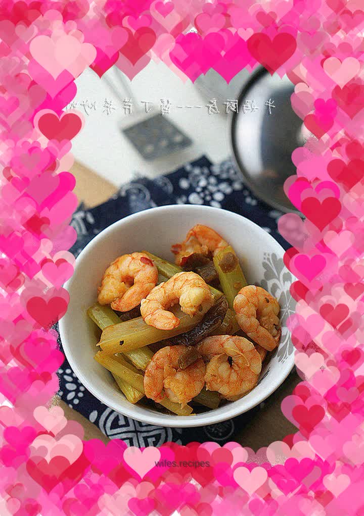 Stir-fried shrimps with diced celery and soy sauce