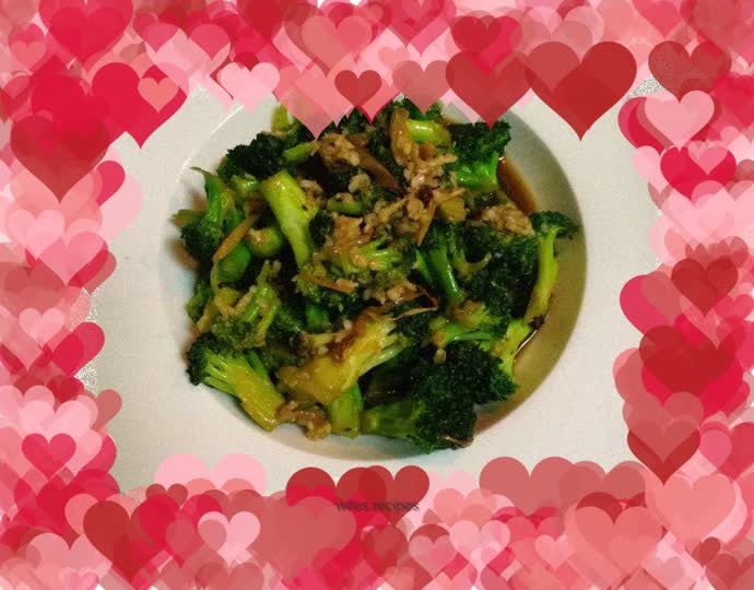 Stir-fried broccoli with garlic