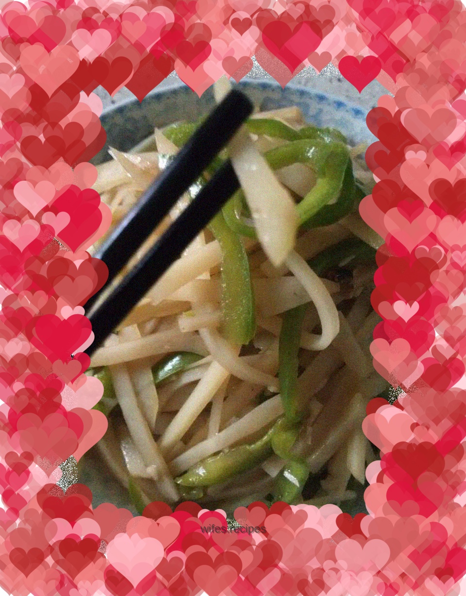 Green pepper garlic potato shreds