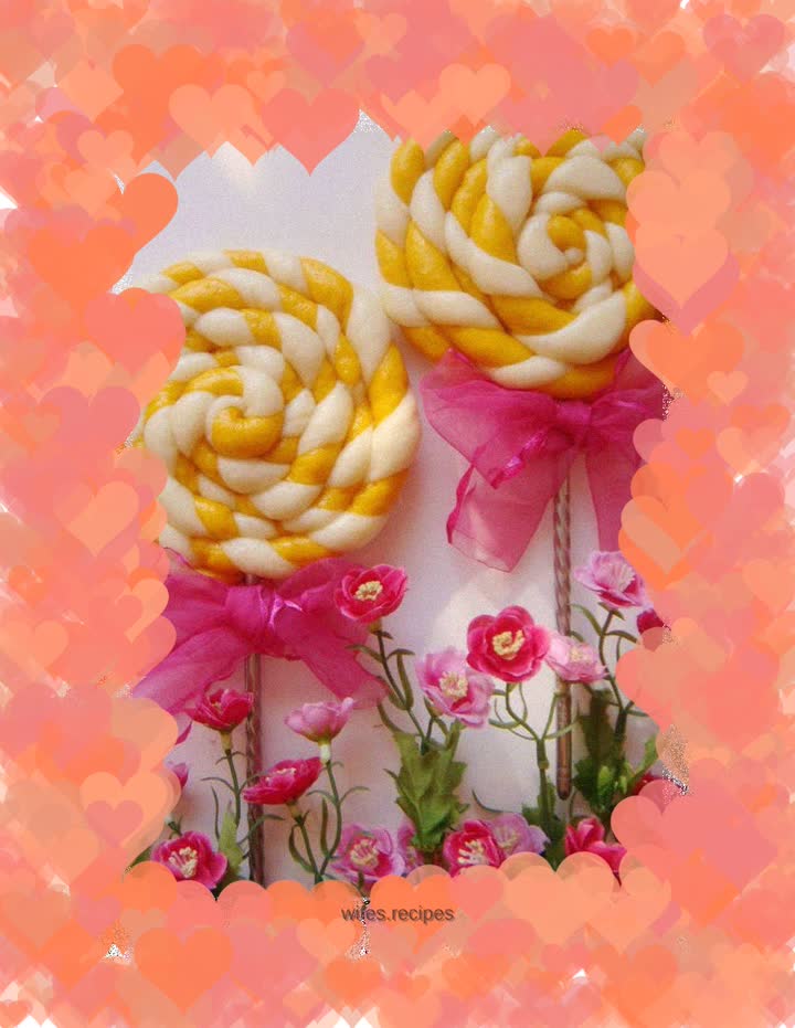 Lollipop steamed buns