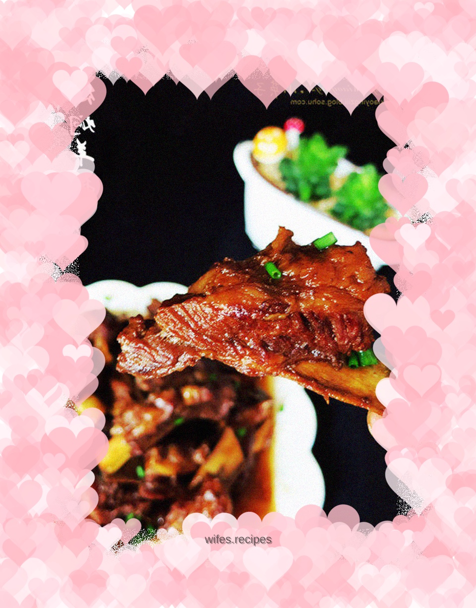 Brightly colored braised lamb chops with rich flavor