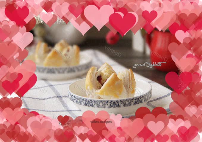 Coconut Cheese Open Pastry