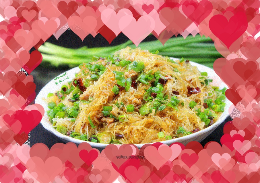 Spicy fried rice noodles