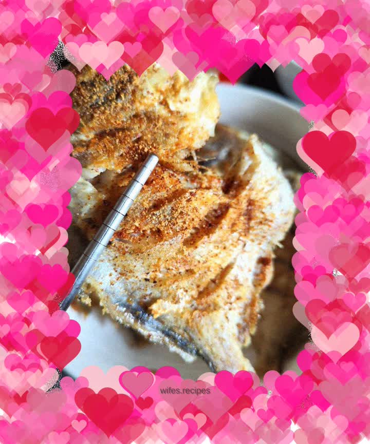 Mandarin duck, small white pomfret