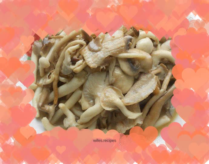 Stir-fried pork with mixed mushrooms