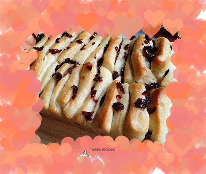 Cranberry Yogurt Shredded Buns