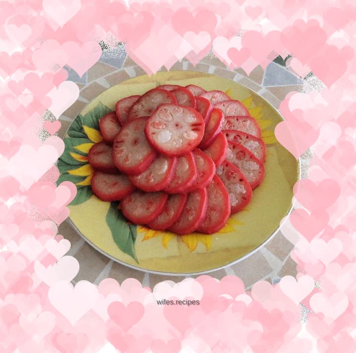 Homemade glutinous rice lotus root