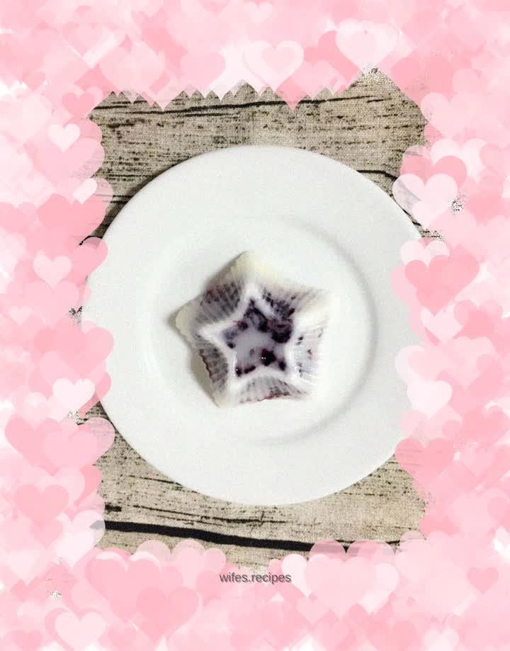 Donkey-hide gelatin yogurt ice cream