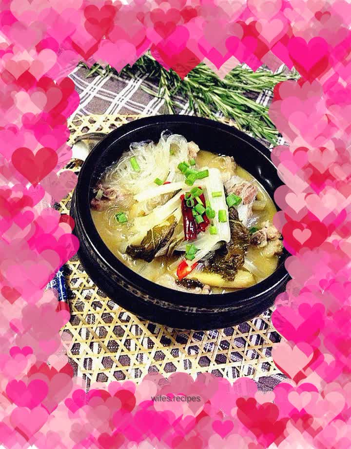 Private Kitchen Sauerkraut Braised Pork Ribs