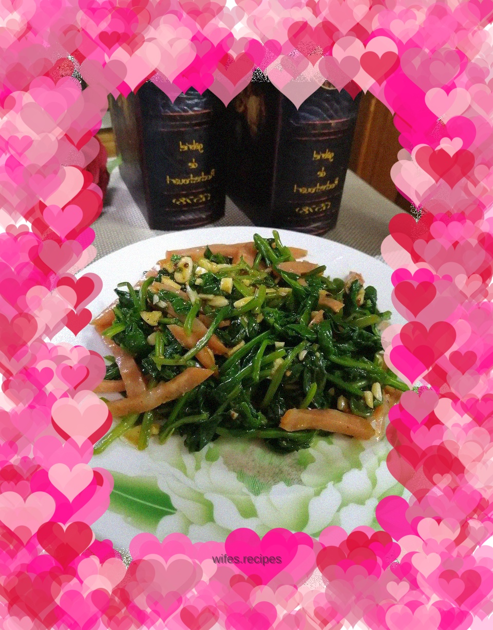 Sausage mixed with spinach